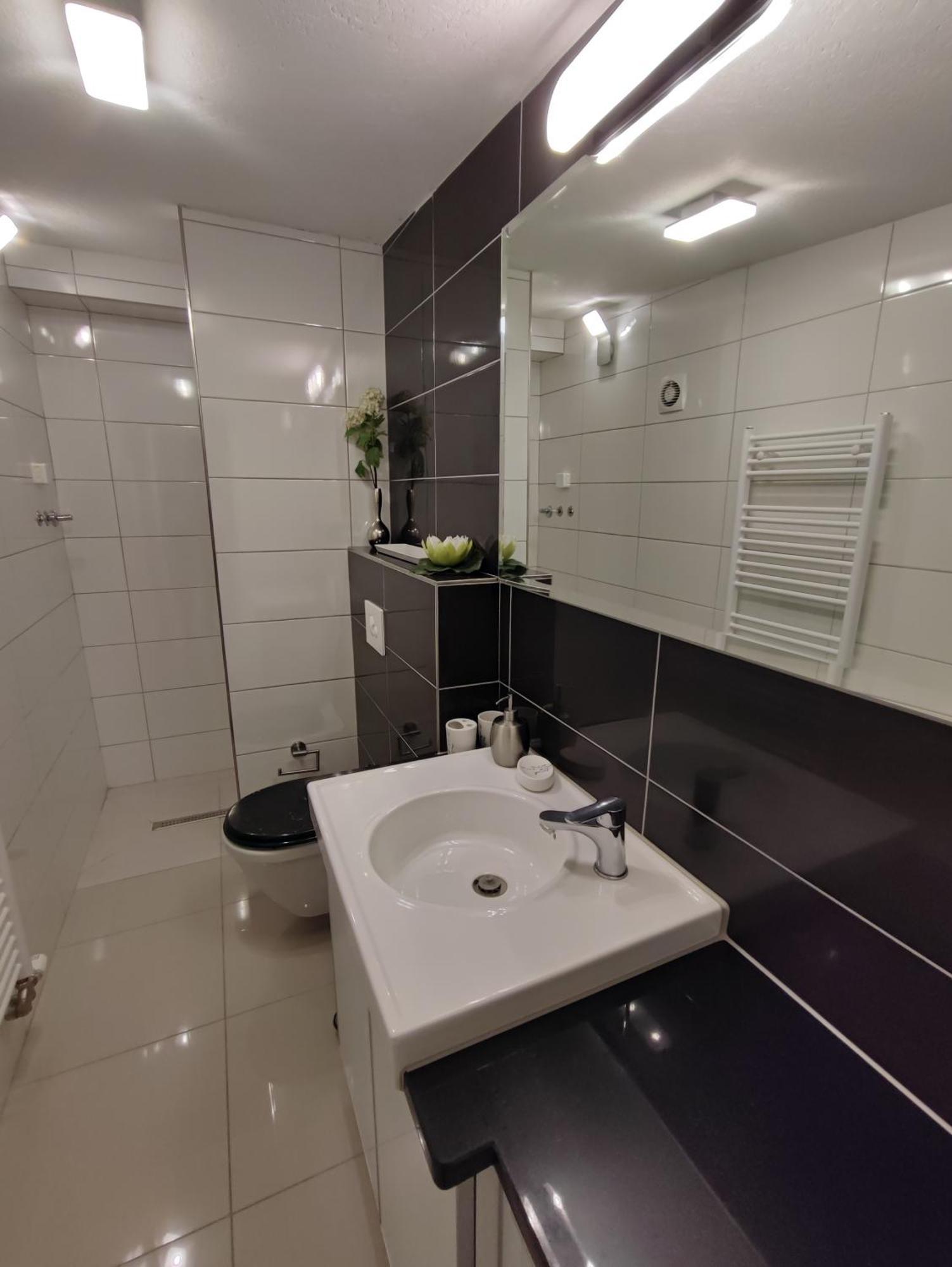 Apartmani Vijecnica サラエヴォ エクステリア 写真